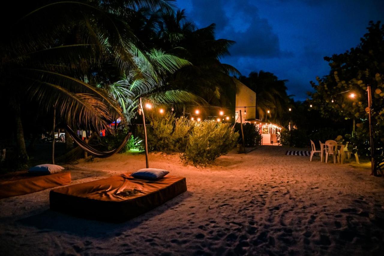 Casa Mate Beachfront Cabanas إل كويو المظهر الخارجي الصورة