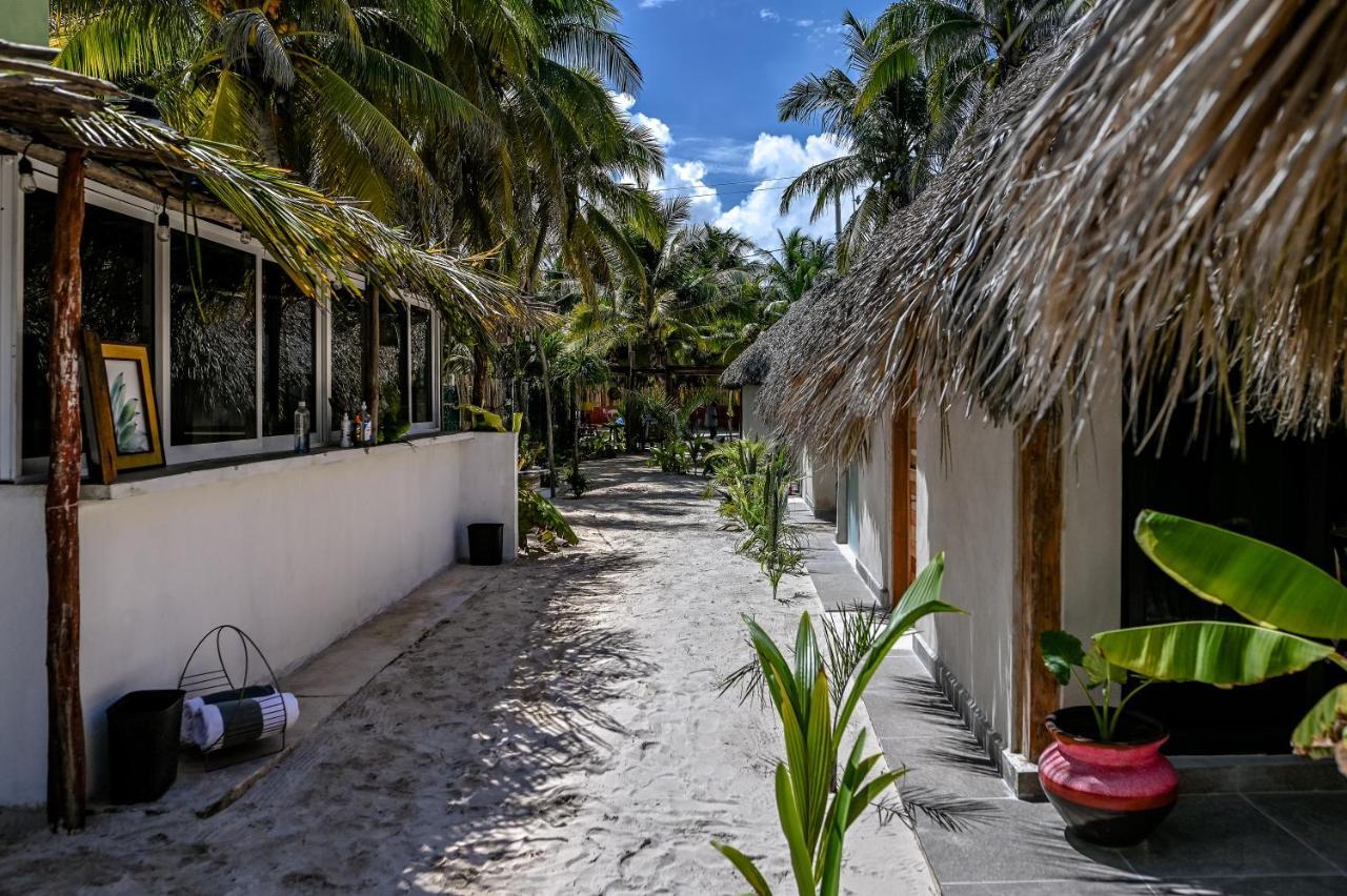 Casa Mate Beachfront Cabanas إل كويو المظهر الخارجي الصورة