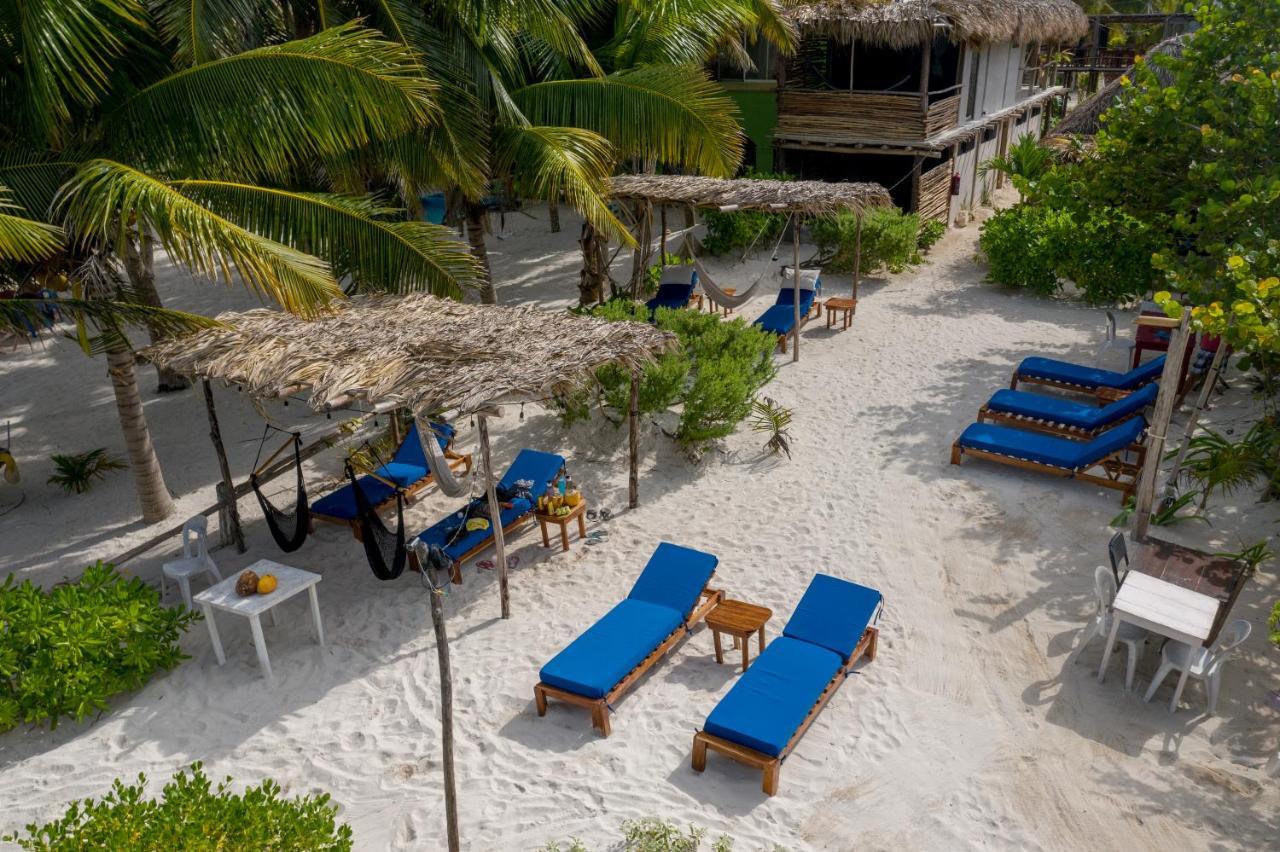 Casa Mate Beachfront Cabanas إل كويو المظهر الخارجي الصورة