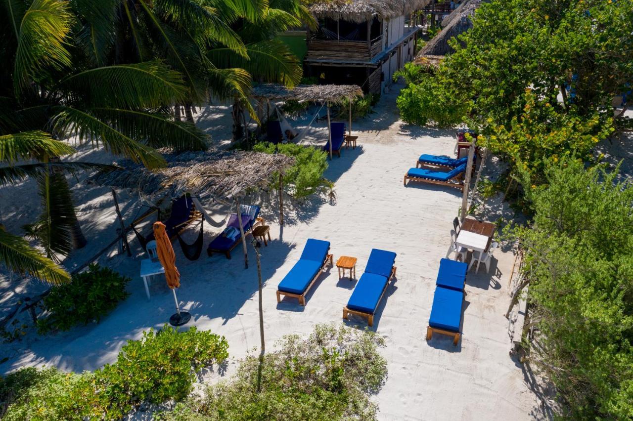 Casa Mate Beachfront Cabanas إل كويو المظهر الخارجي الصورة